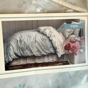 Rachel Ashwell Simply Shabby Chic Target duvet set TWIN